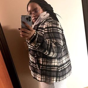 Plaid White/Black/Grey Chaps coat XL